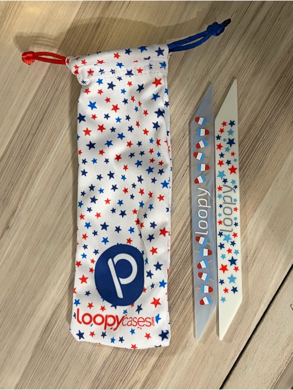 Loopy Case LoopsStar with Protective Pouch - Red, White & Blue